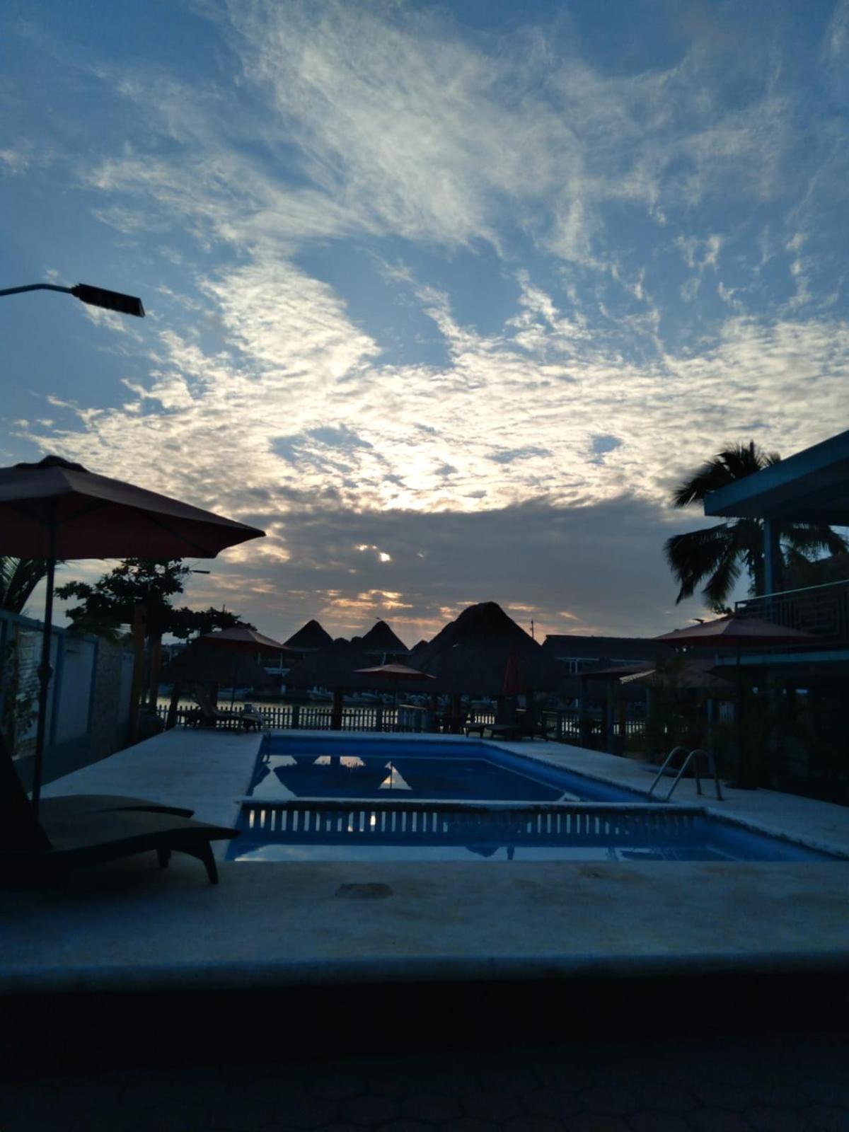 Hotel La Cueva Del Pirata Casitas Ngoại thất bức ảnh