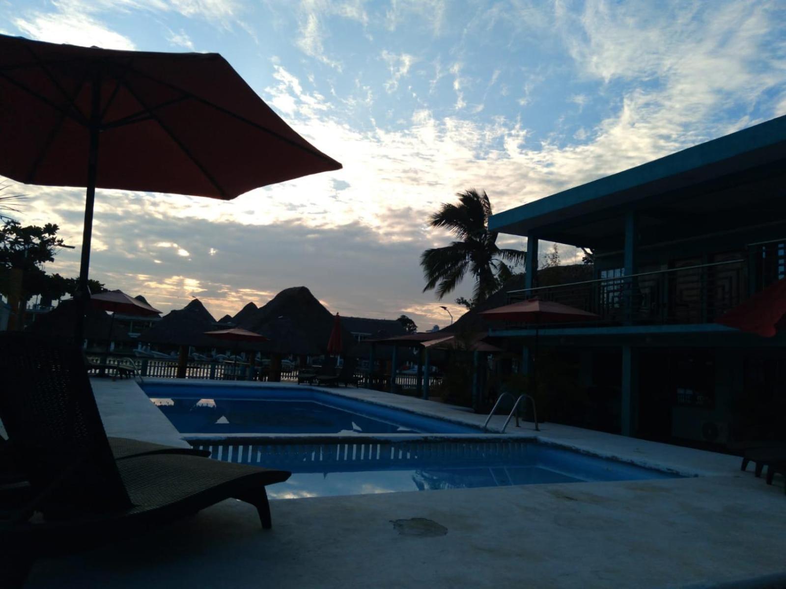Hotel La Cueva Del Pirata Casitas Ngoại thất bức ảnh