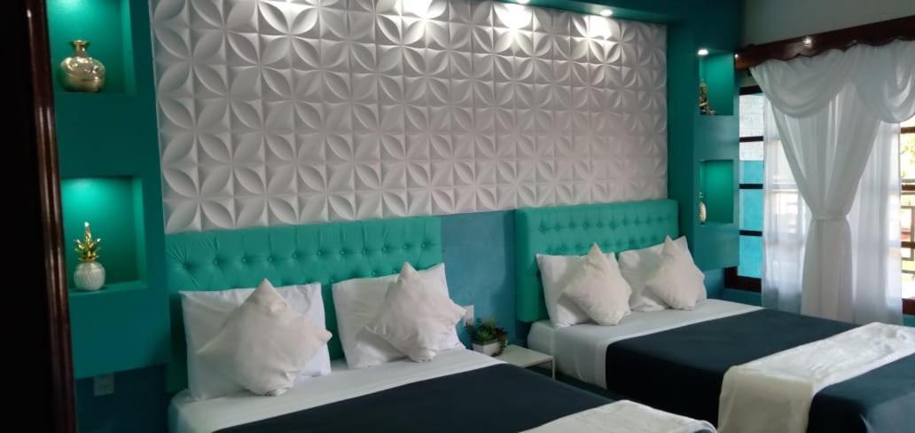 Hotel La Cueva Del Pirata Casitas Ngoại thất bức ảnh