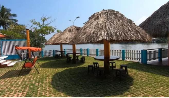Hotel La Cueva Del Pirata Casitas Ngoại thất bức ảnh